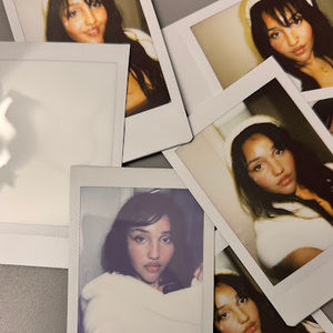 Meet your Posher, Yanet